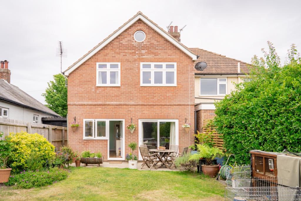 20220712152112 - 74R07904-HDR - 3 Chepstow Road, F