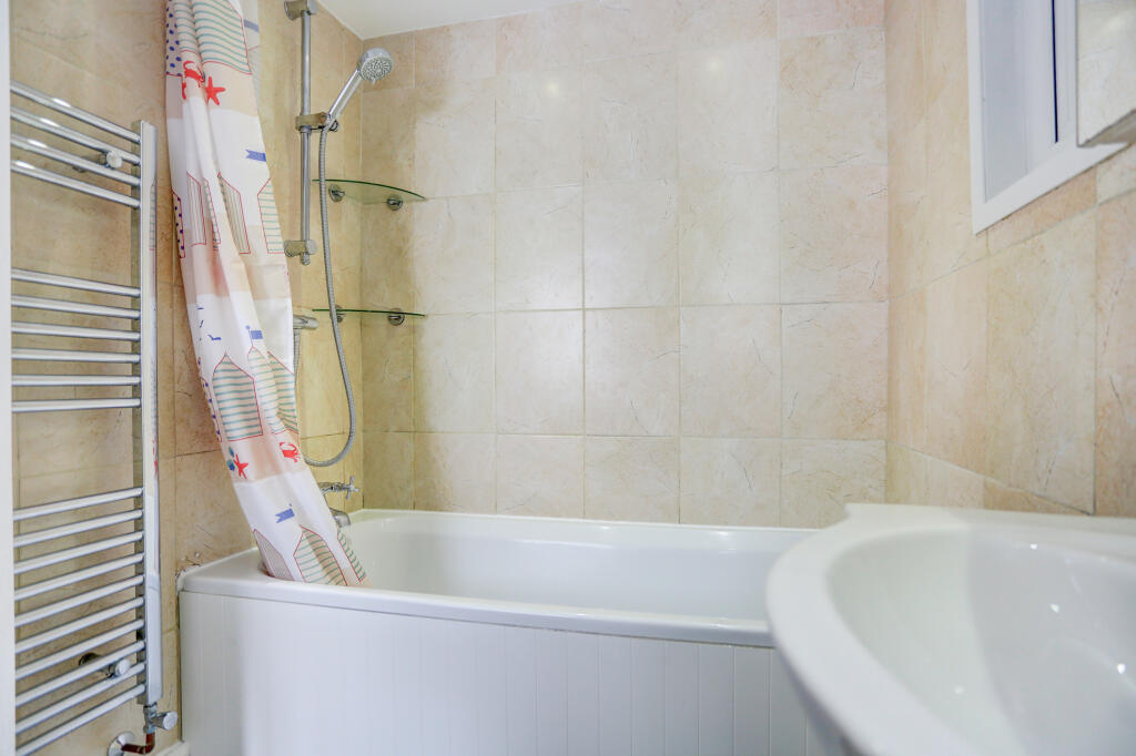 bathroom2