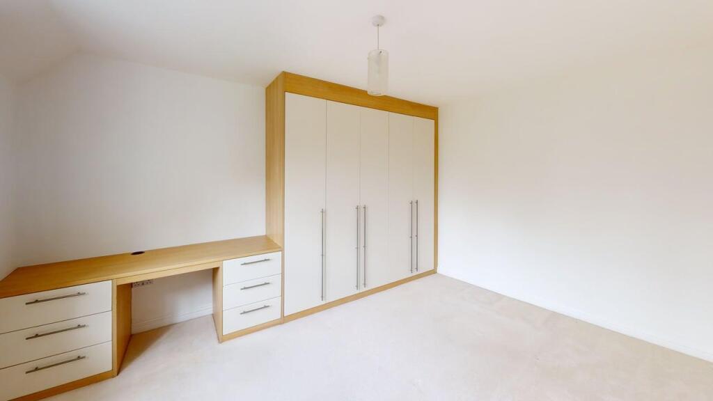 Springfield-Park-Gate-Bedroom 2.jpg