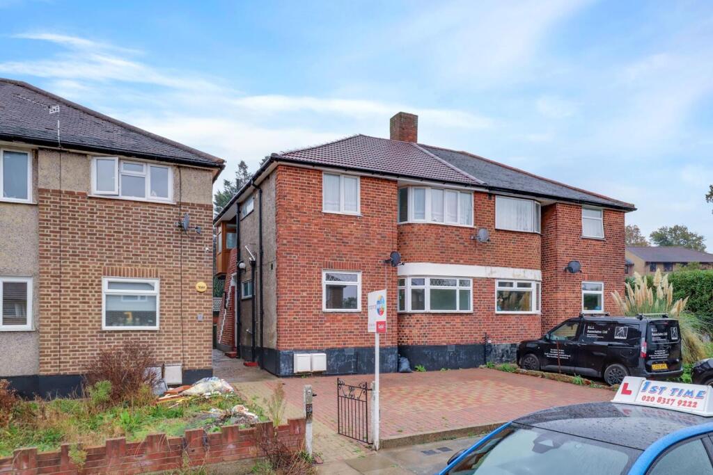 15-9f72JHPropWorld - 21 Meadowview Close - 43-medi