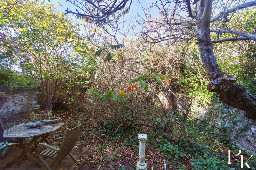 FLAT 2 - 22 SACKVILLE ROAD (9).jpg