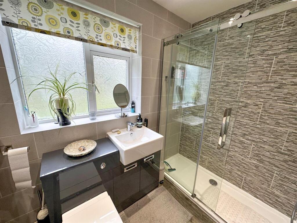 3 bed semi-detached property, Utley