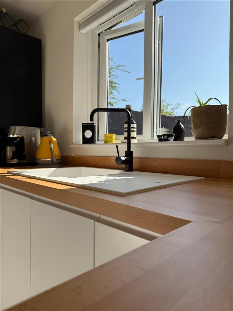 Winchester Court, E17