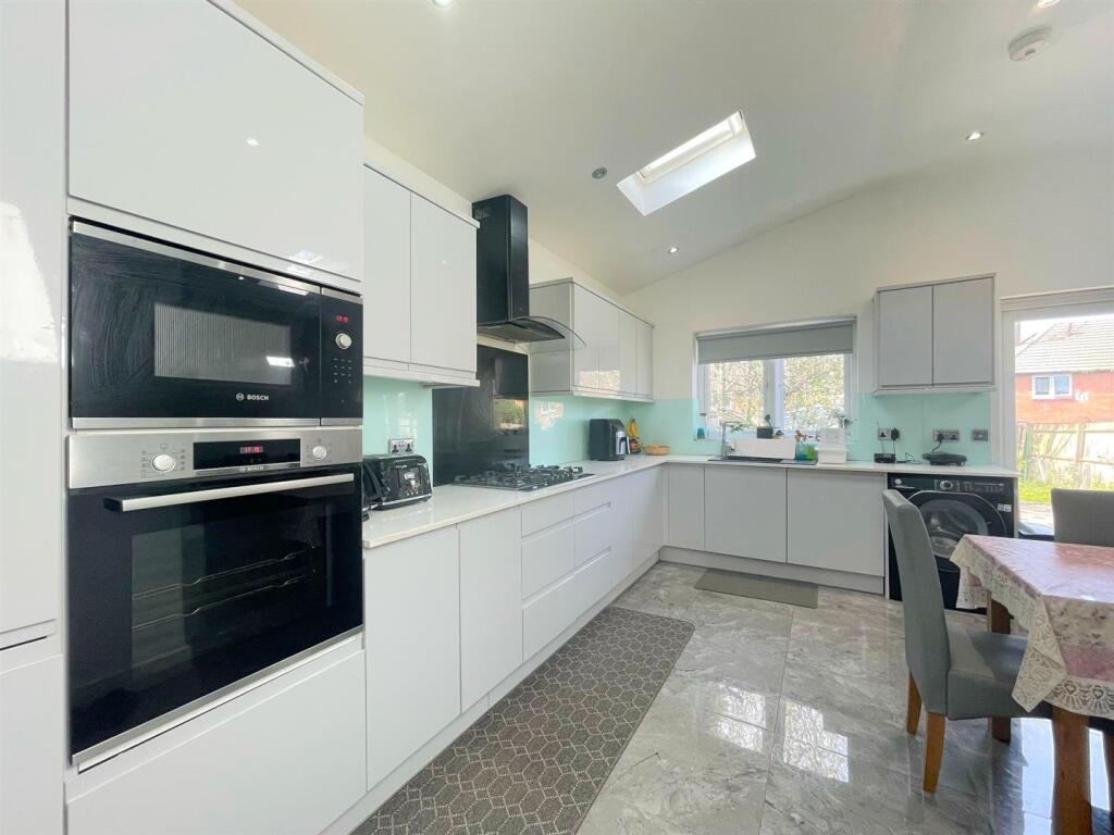 Kitchen / Diner