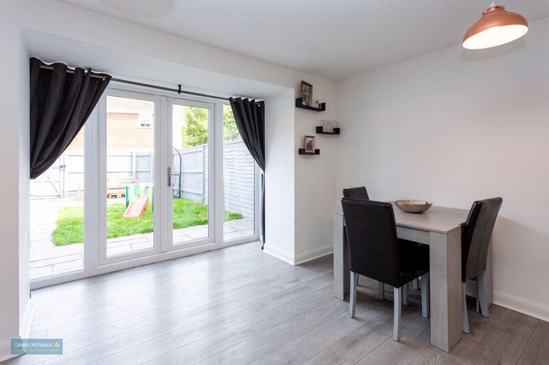 Kitchen/Diner/Sitting Area