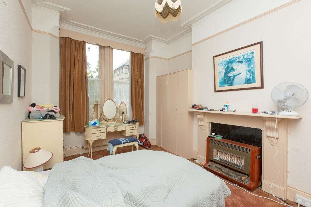 general Flat 1, 56 W