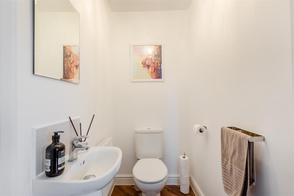 8571922-interior03.jpg