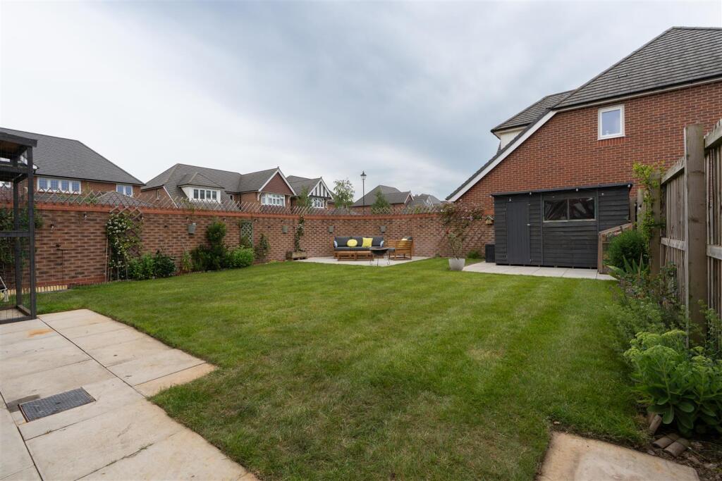 1 Beaufort Close-041.JPG