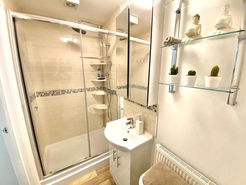 En-suite shower room