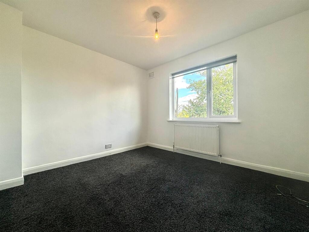 Bedroom 1.jpeg