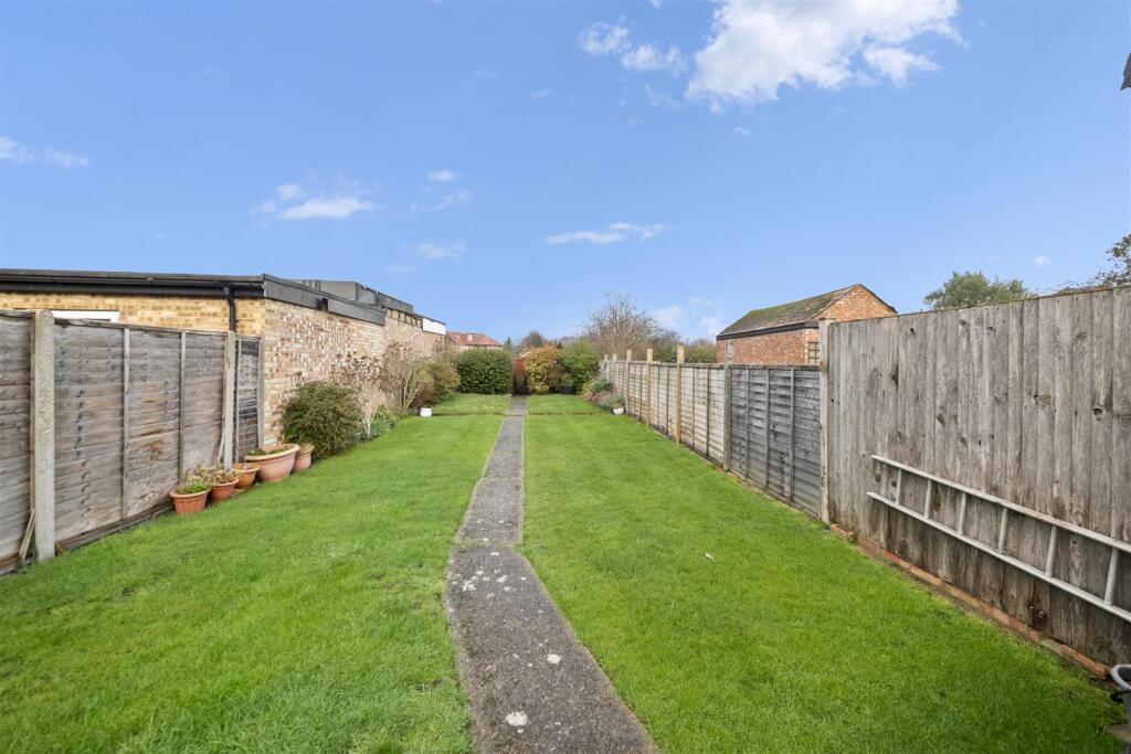 Fairholme Crescent, Hayes
