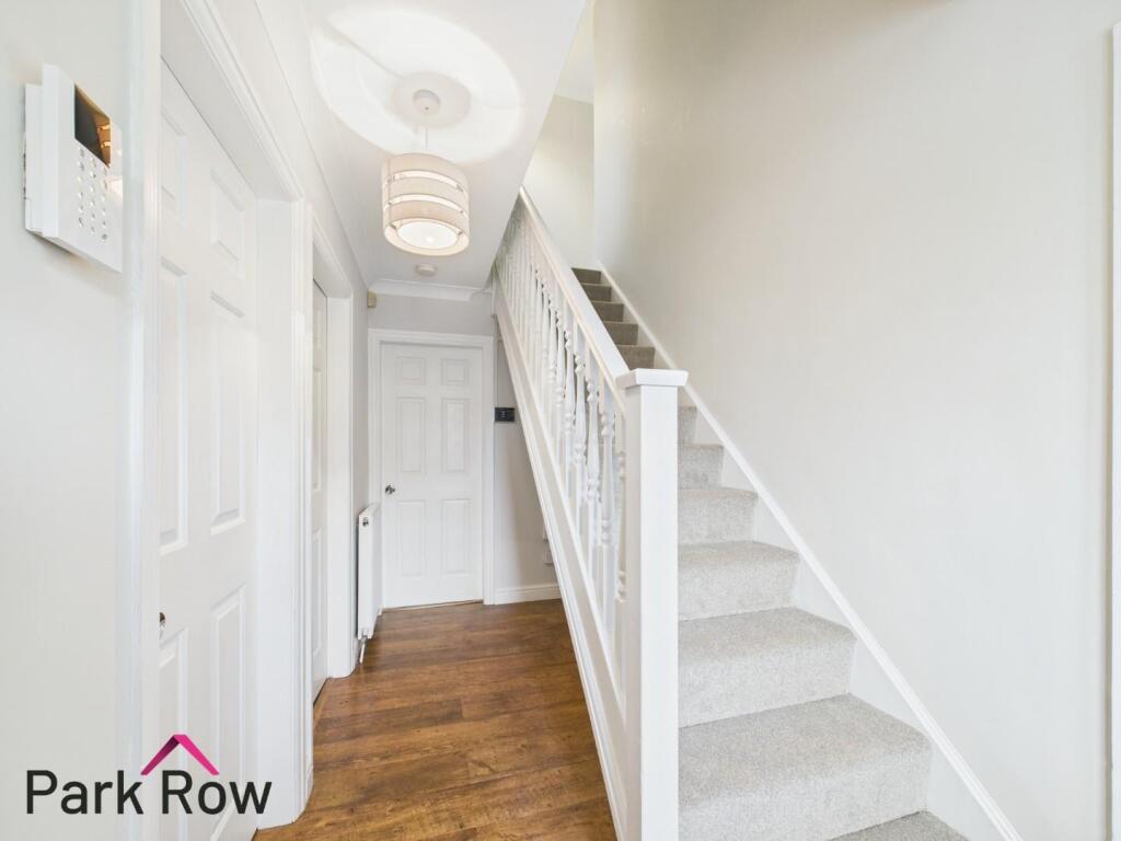ENTRANCE HALLWAY