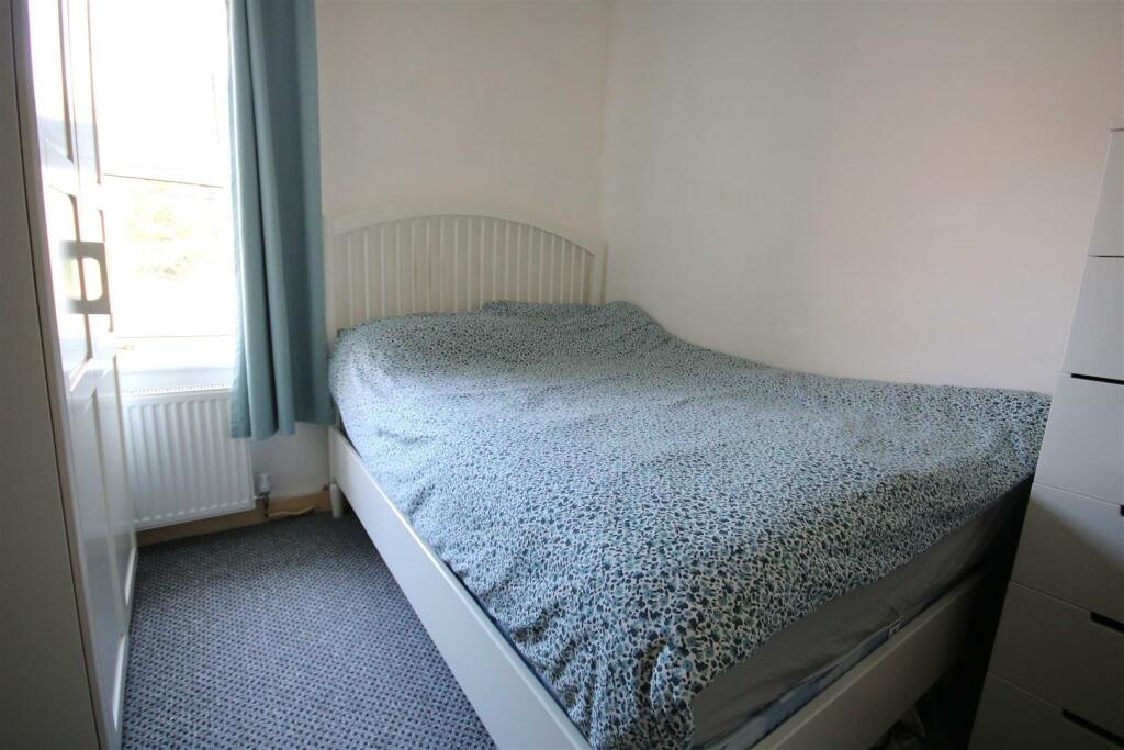 bed2.JPG