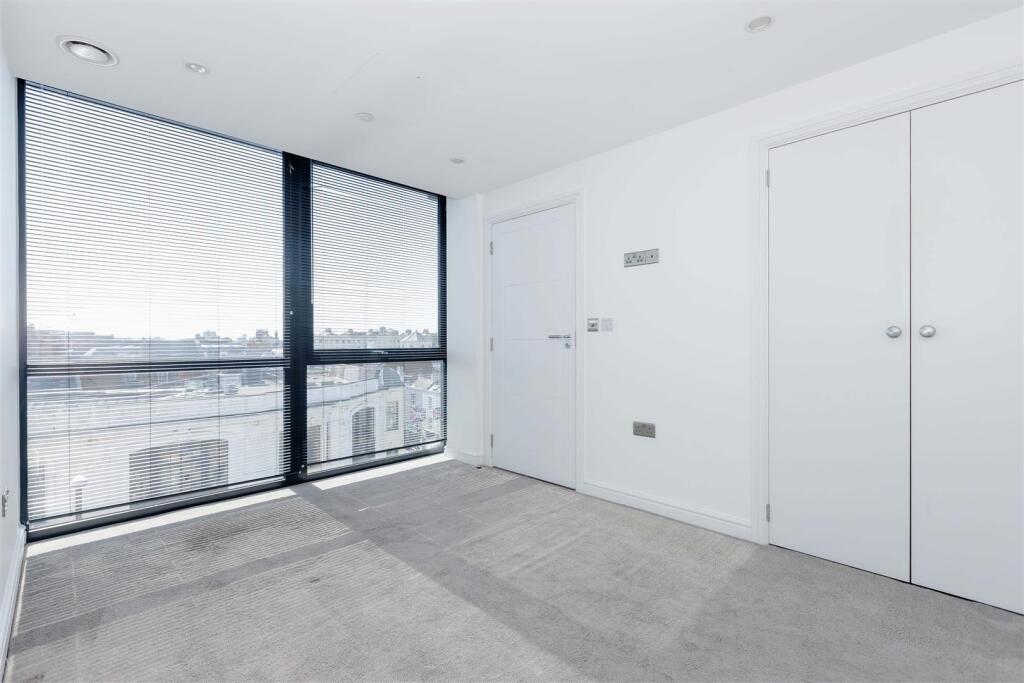 Worthing House_4.jpg