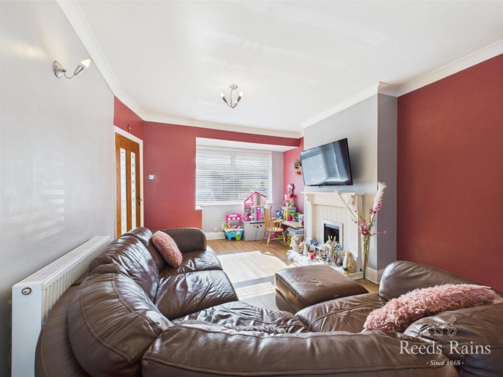 Sitting/Dining Room