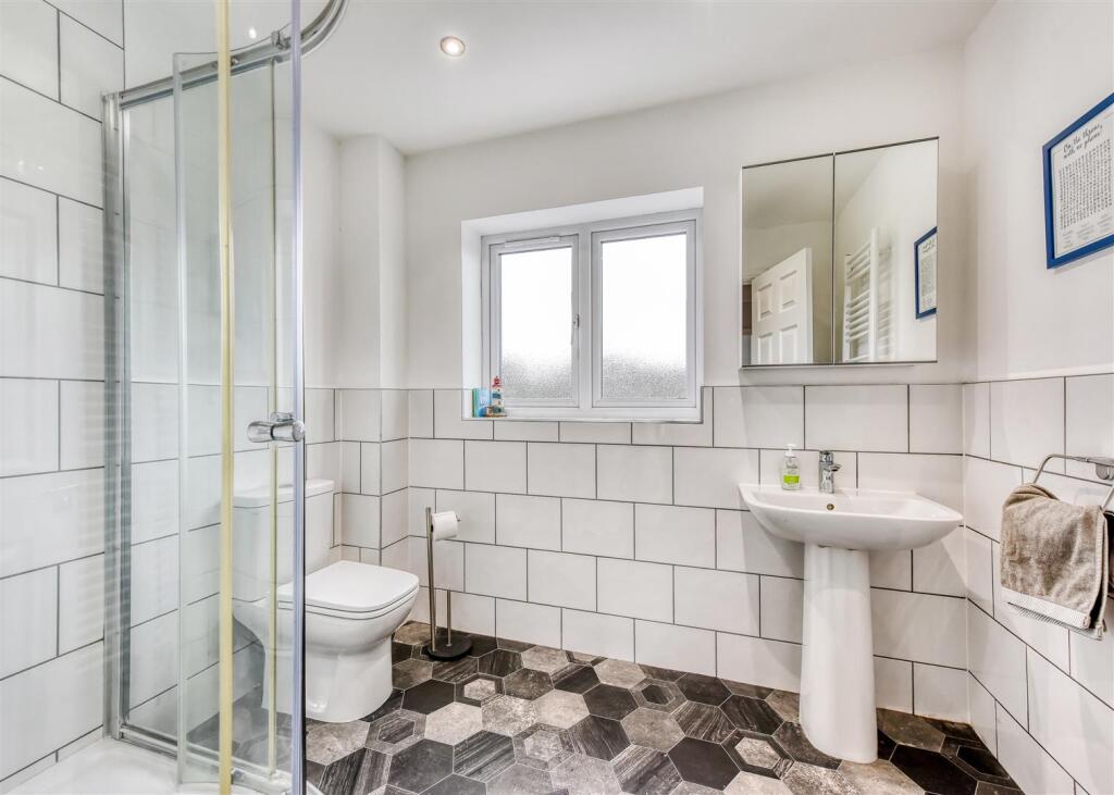 16 Rudge Road-shower room.jpg