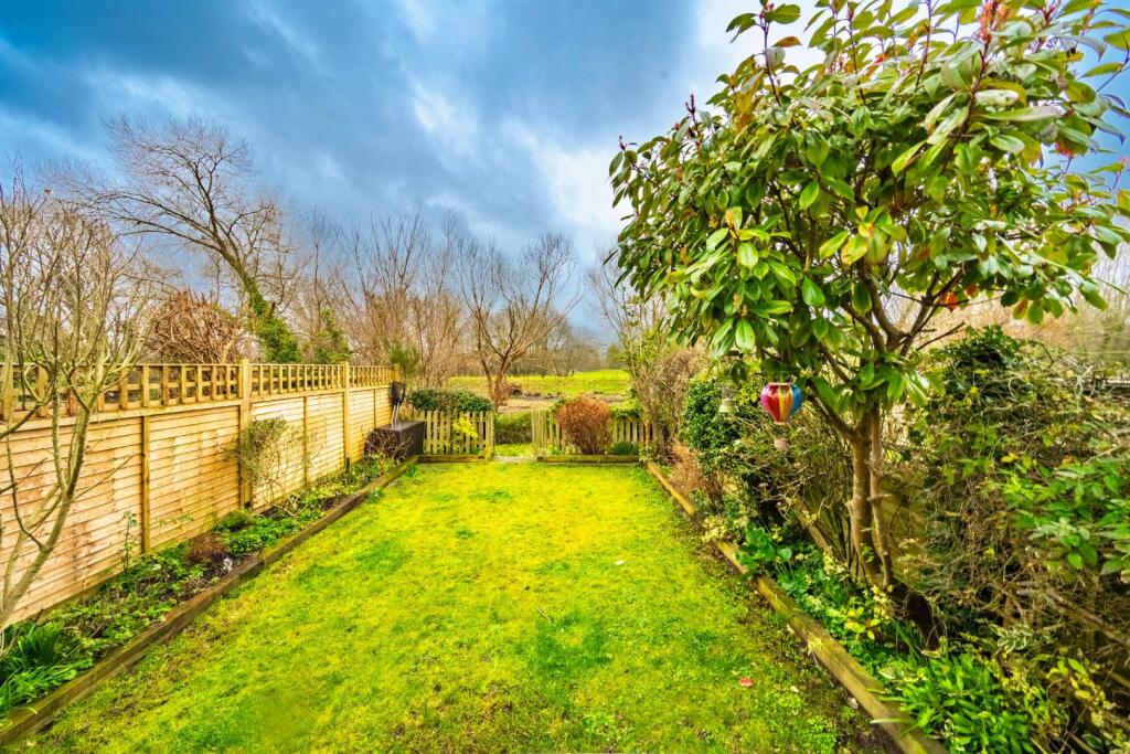 2 - rear garden.jpg