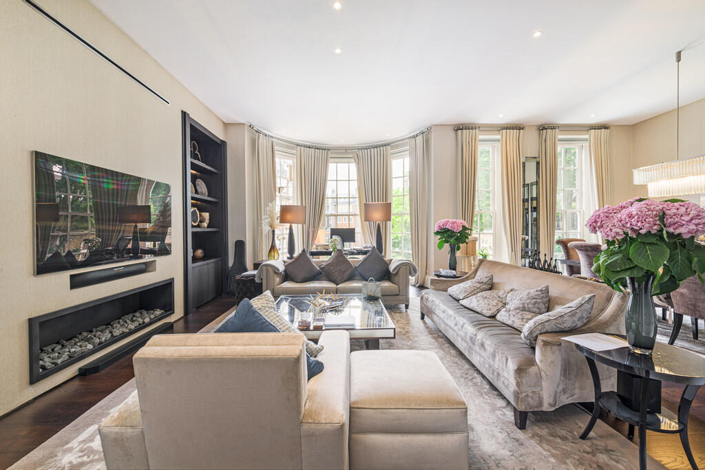 4 Warburton Hse R...