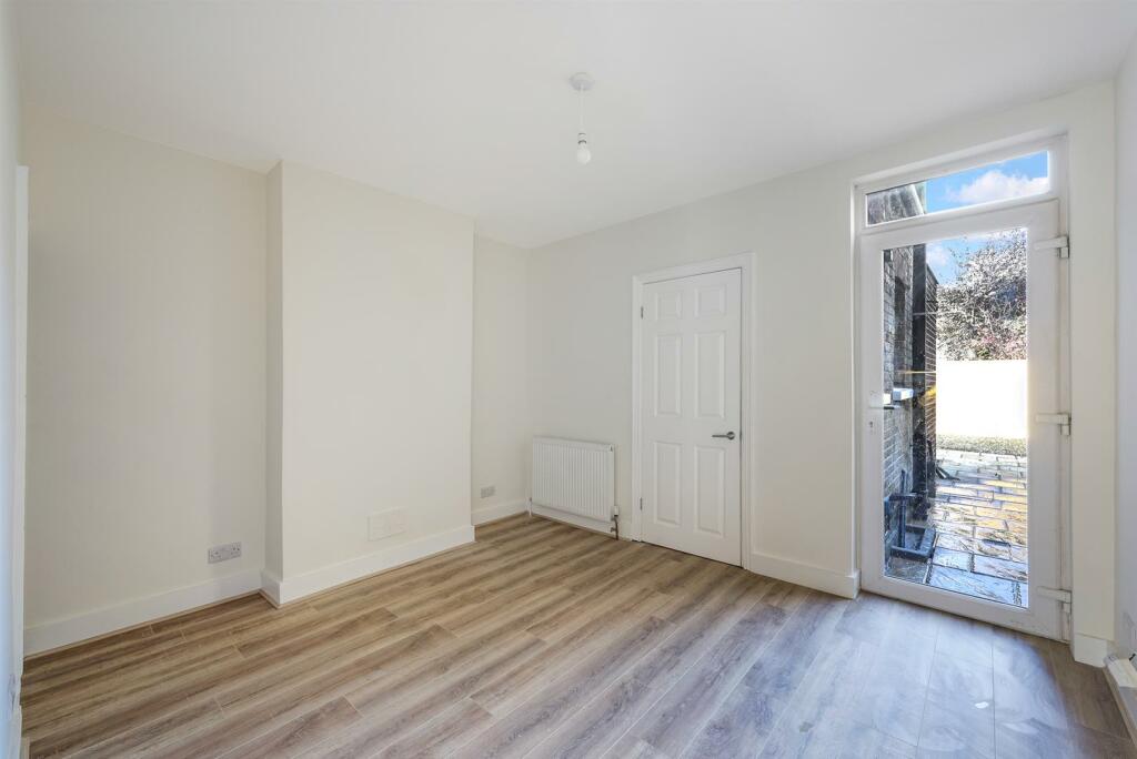 BEACONSFIELD ROAD, 87 (20).jpg