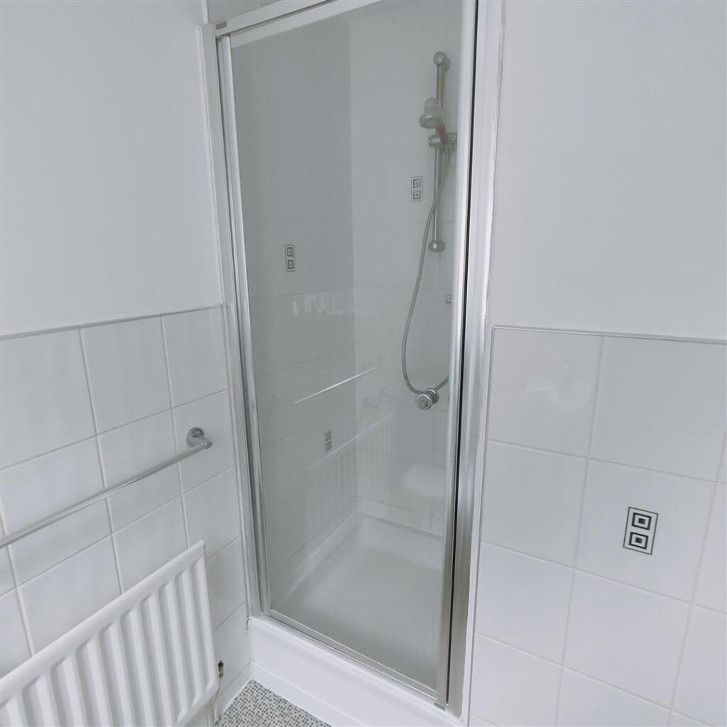 En-Suite Shower