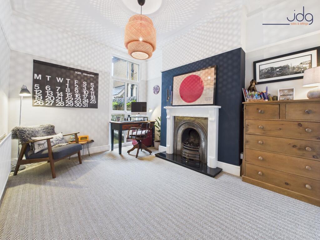 Dining Room/ Office Space