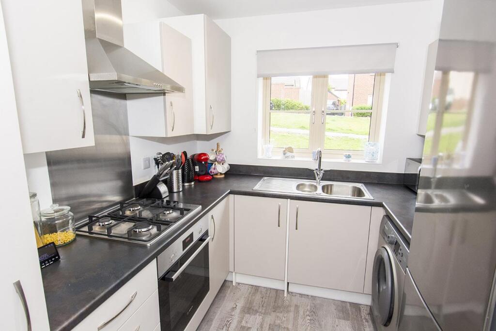 (Kitchen Area Photo)