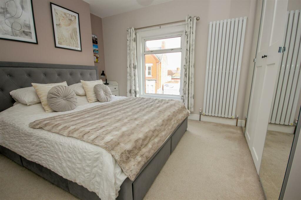 Master Bedroom .jpg
