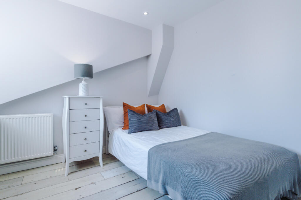 27 Woodcroft Road Bedroom 7