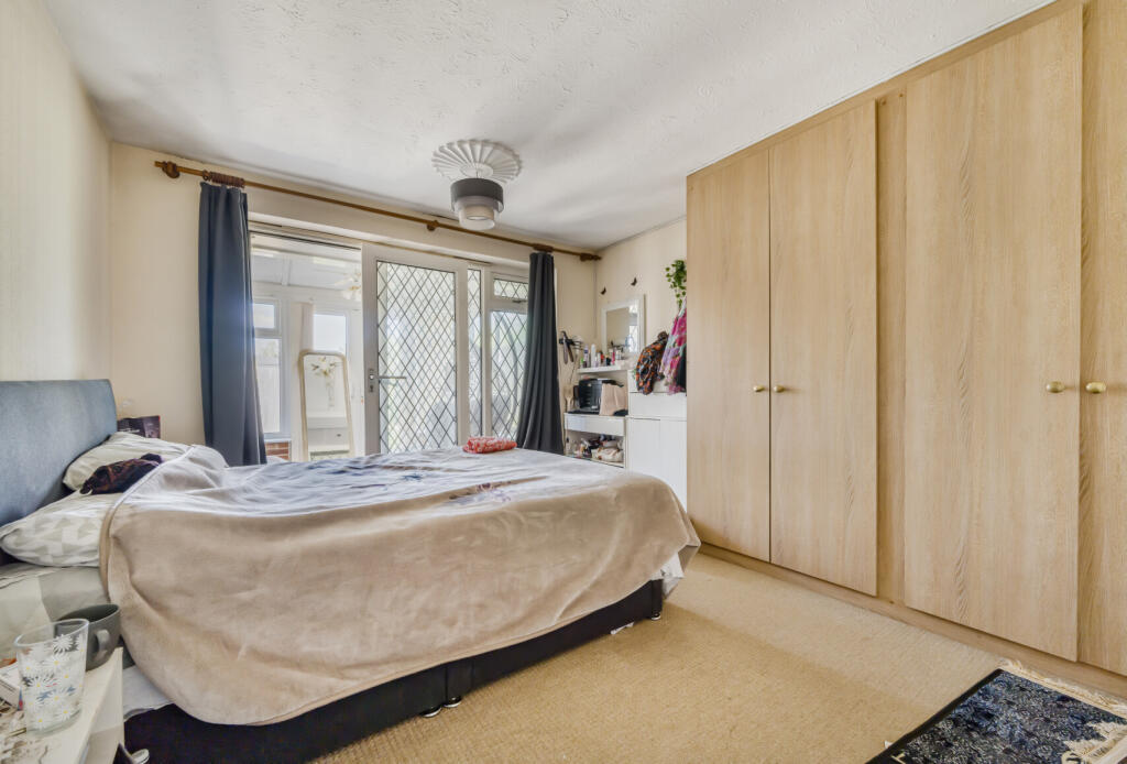 1316980-9-686278e...