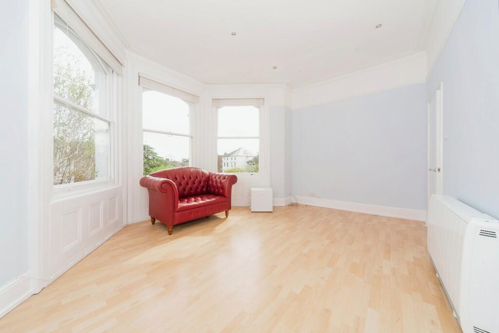 7 Lyndon House li...