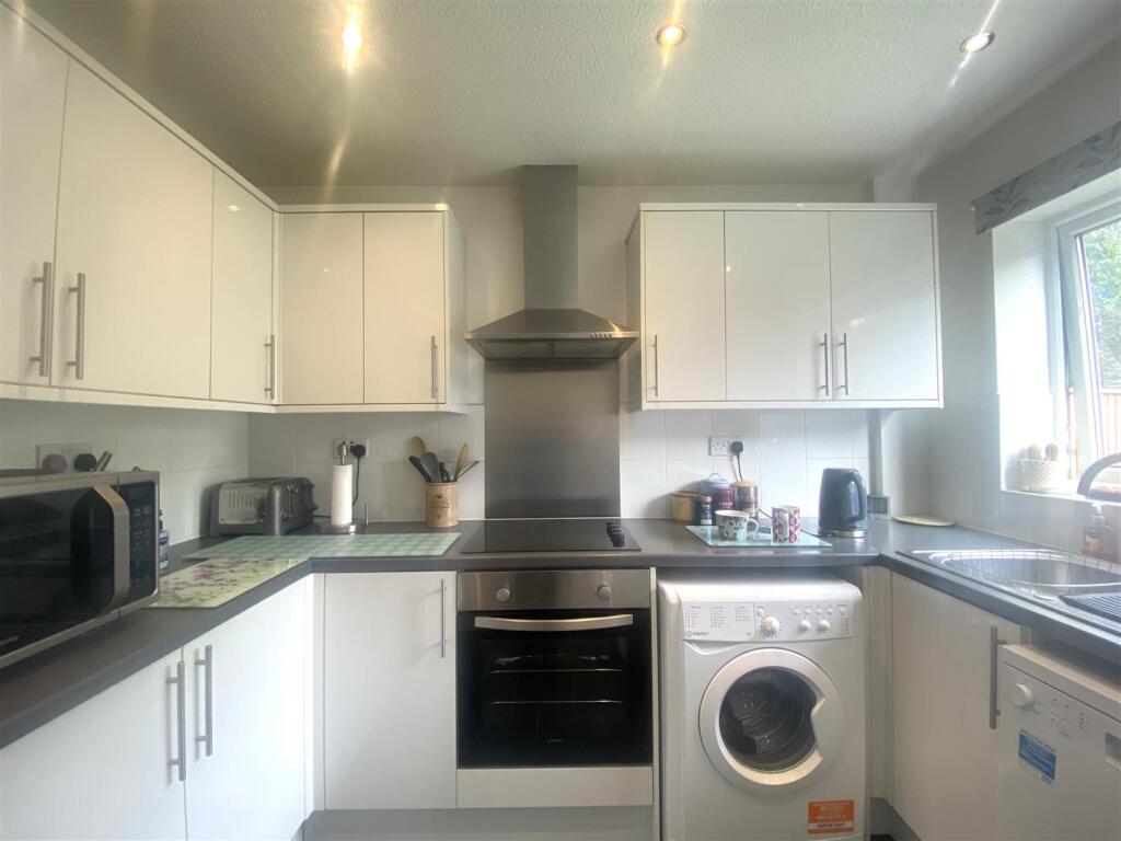 KITCHEN.jpeg
