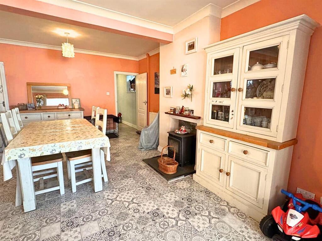Kitchen/Open Plan Living