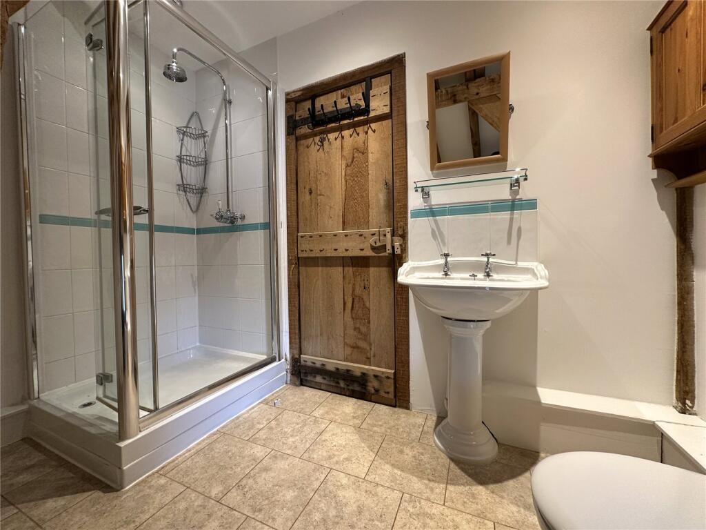En Suite Shower Room