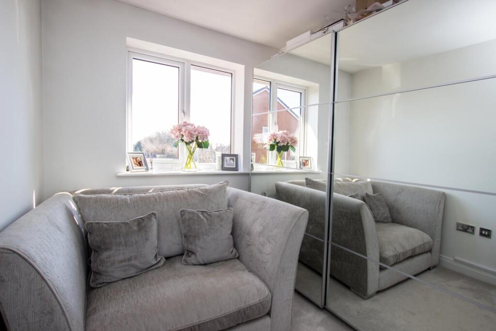 Inveraray Avenue (10).jpg