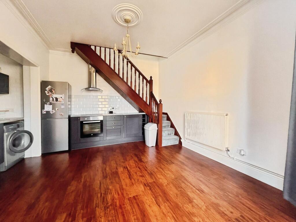 27af1b51living20room2