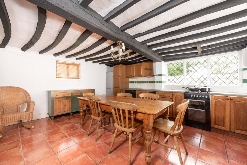 Kitchen/Breakfast Rm