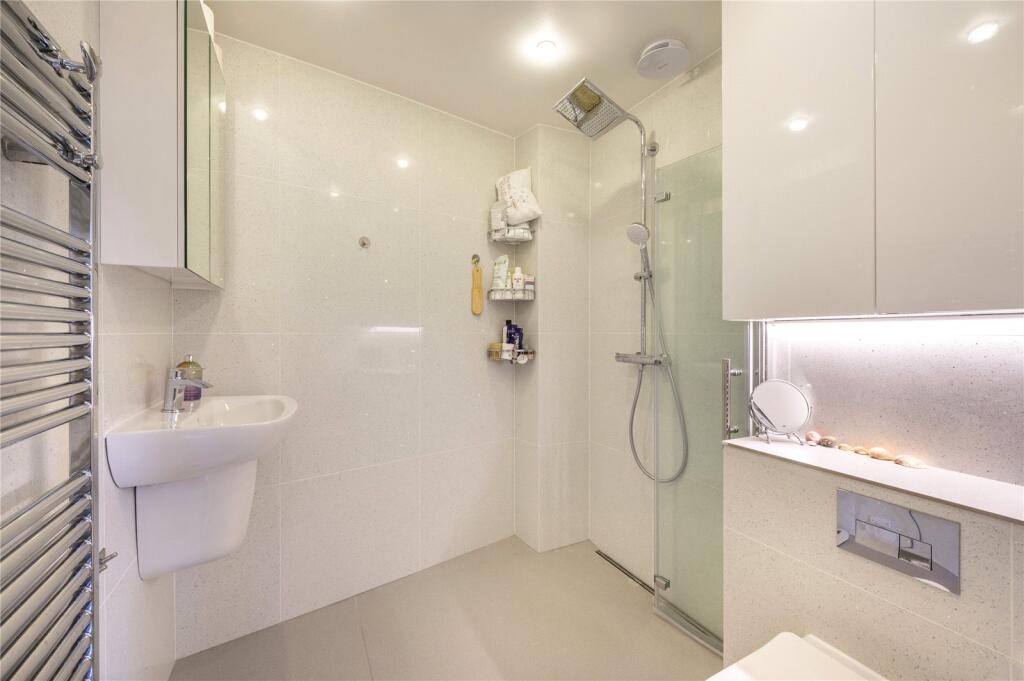 Bathroom 2