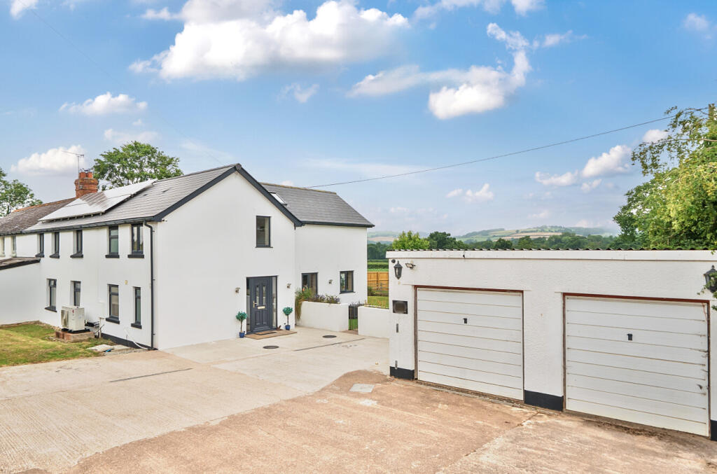 1313973-7-68625b4...