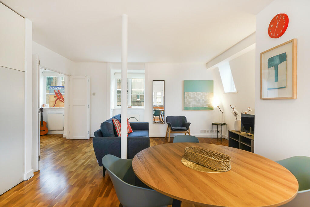 32 Hoffman Square...