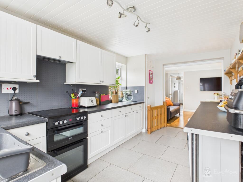 Kitchen- Mark Stephens EweMove Newmarket and Soham