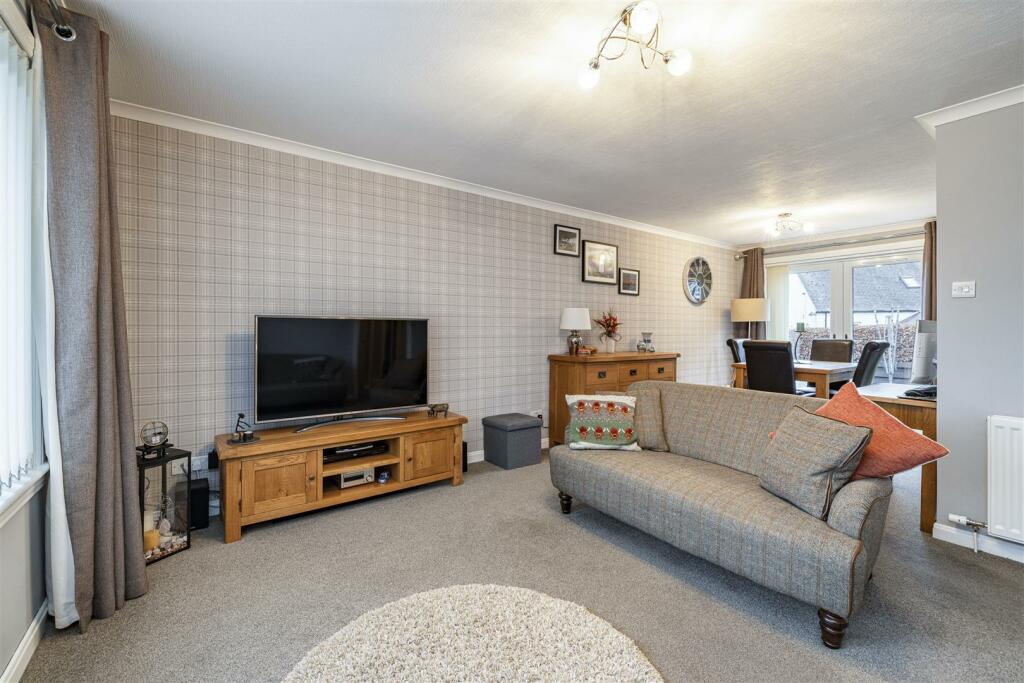 1 Monksford Court Newtown 16.JPG