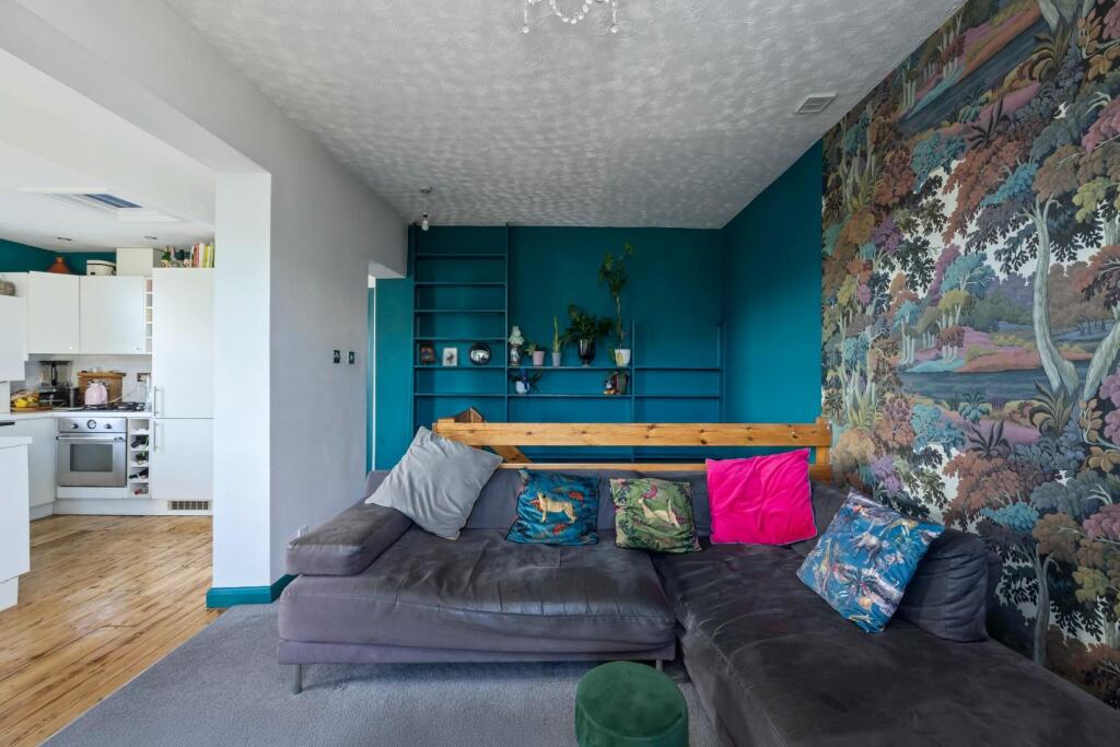 Lansdowne Place, 82, Flat 11-008.JPG