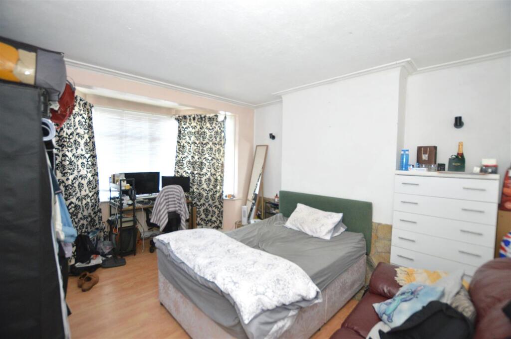 50 Pauline Crescent front reception.JPG