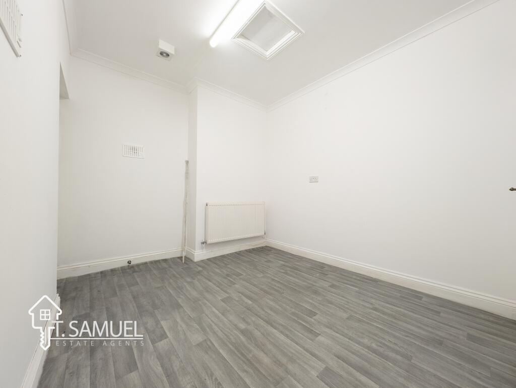 Retail unit 1