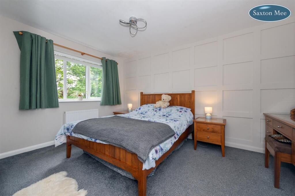 bedroom 1 9794.jpg