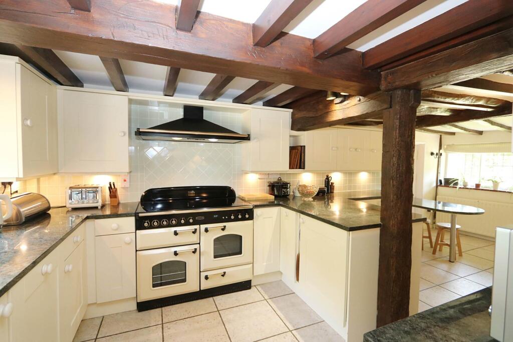 Cock Lane, Bradfield. Delightful cottage in excellent order