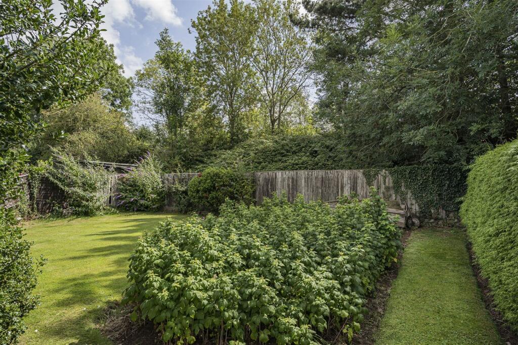 The Gables, Badby Road West