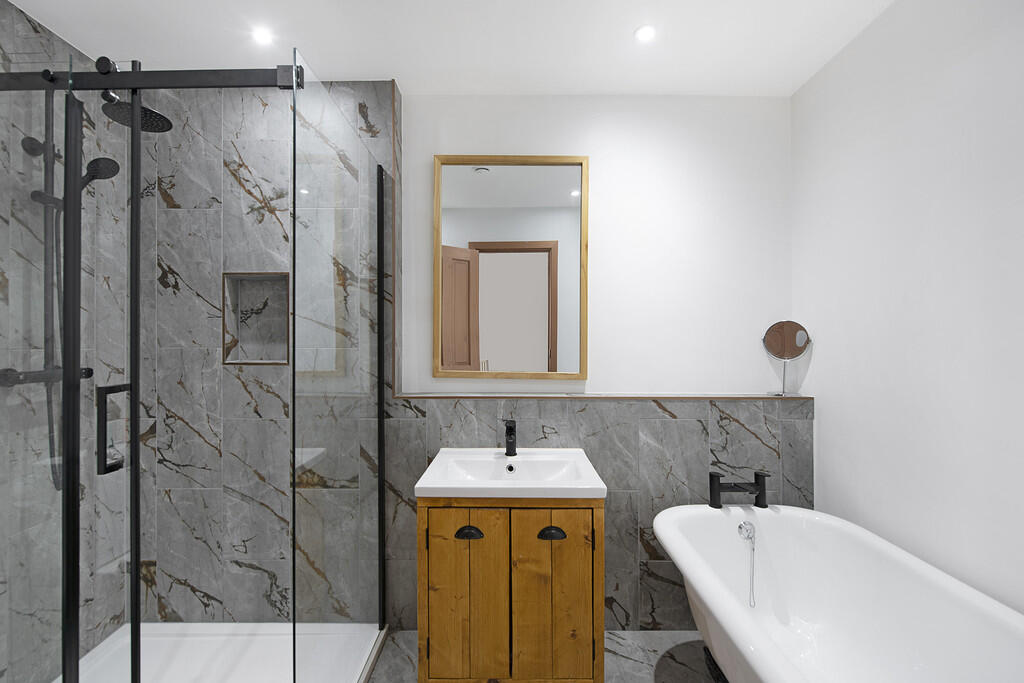 67 Horsecroft Roa...