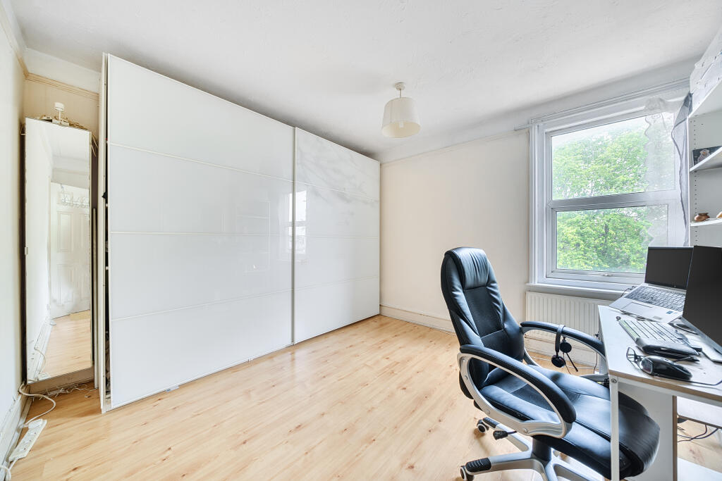 130486486841701e35a18