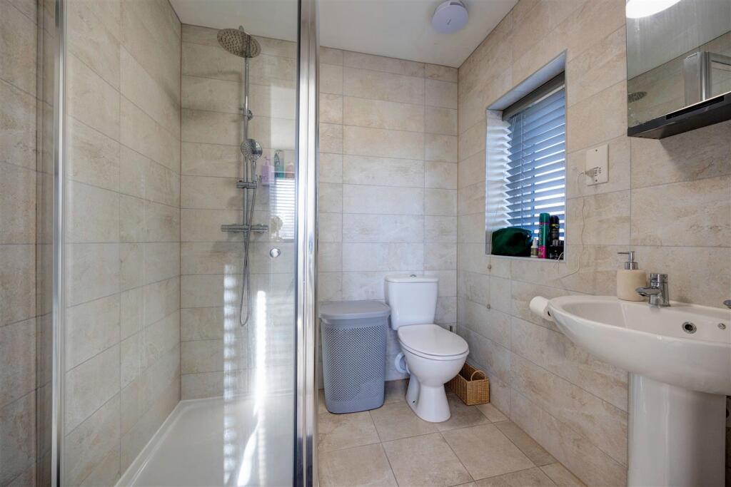 Ensuite Shower Room